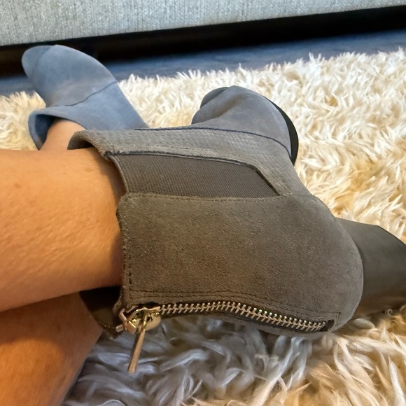 Bella Vita Charcoal Ankle Booties - Picture 4 of 8